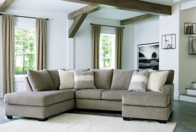 Seccional Creswell de 2 piezas con chaise longue