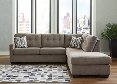 Seccional Mahoney de 2 piezas con chaise longue