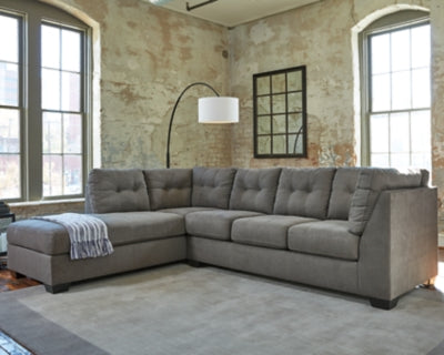 Seccional de 2 piezas Pitkin con chaise longue