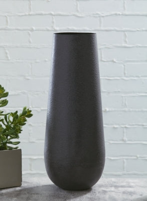 Fynn Vase