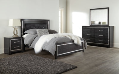 Cama Queen tapizada Kaydell con paneles, tocador y espejo