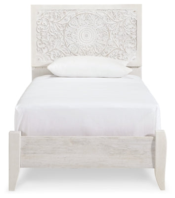 Cama individual con paneles, cómoda y mesita de noche Paxberry