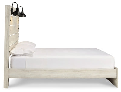 Cama Queen Cambeck con paneles y dos mesitas de noche