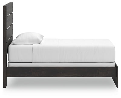 Hollivern Twin Panel Bed, Dresser and Mirror