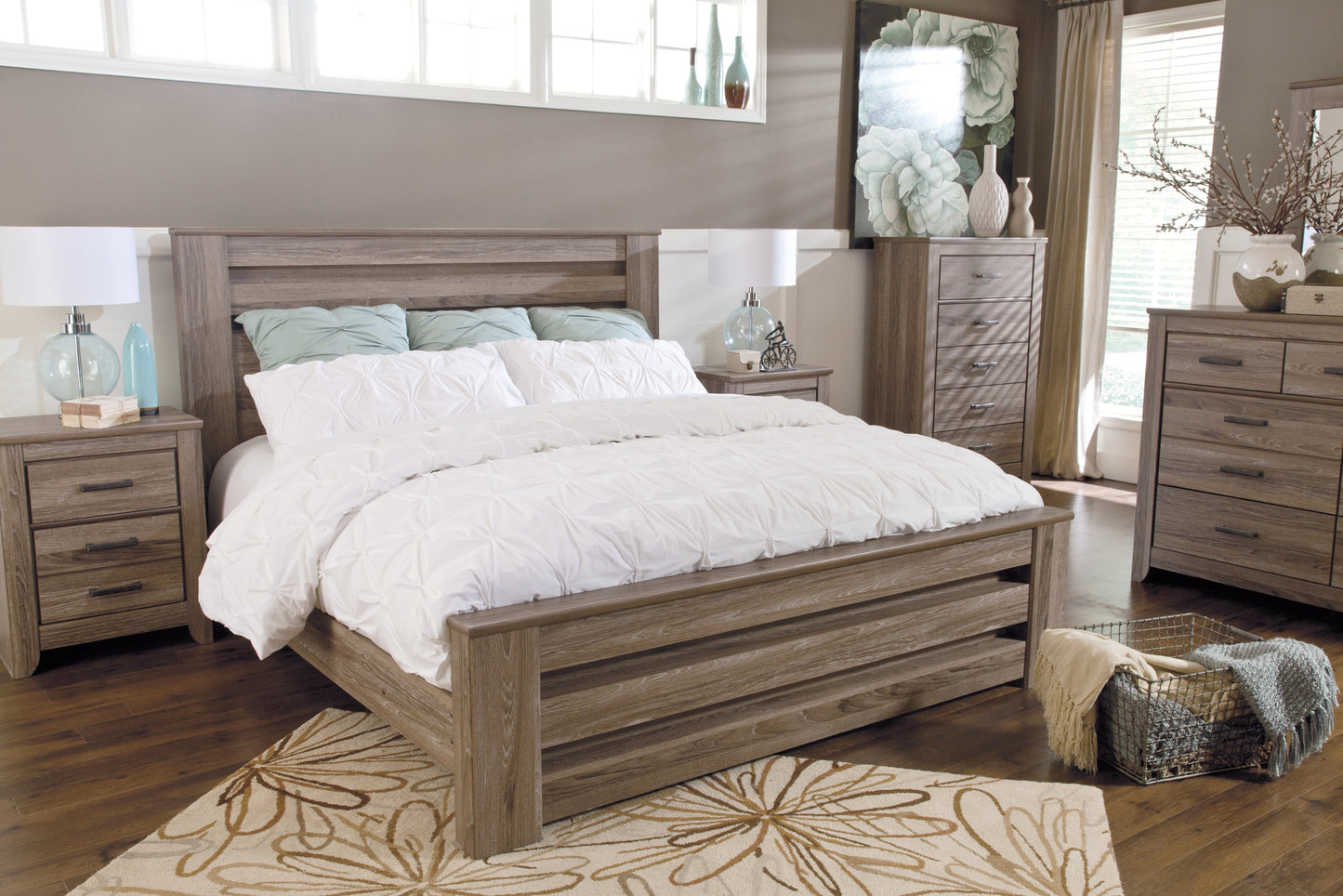Zelen King Panel Bed