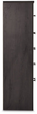 Cama King Brinxton con paneles, espejo, cómoda y dos mesitas de noche