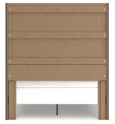 Fraluna Queen Panel Bed