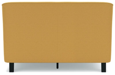 Cama tapizada Queen Maloken con listones enrollables