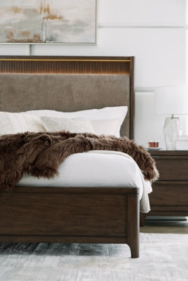 Cama tapizada con paneles Korestone King