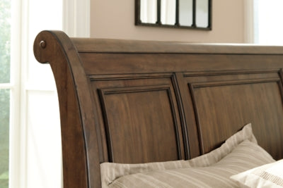 Cama King Flynnter, tocador, cómoda y dos mesitas de noche