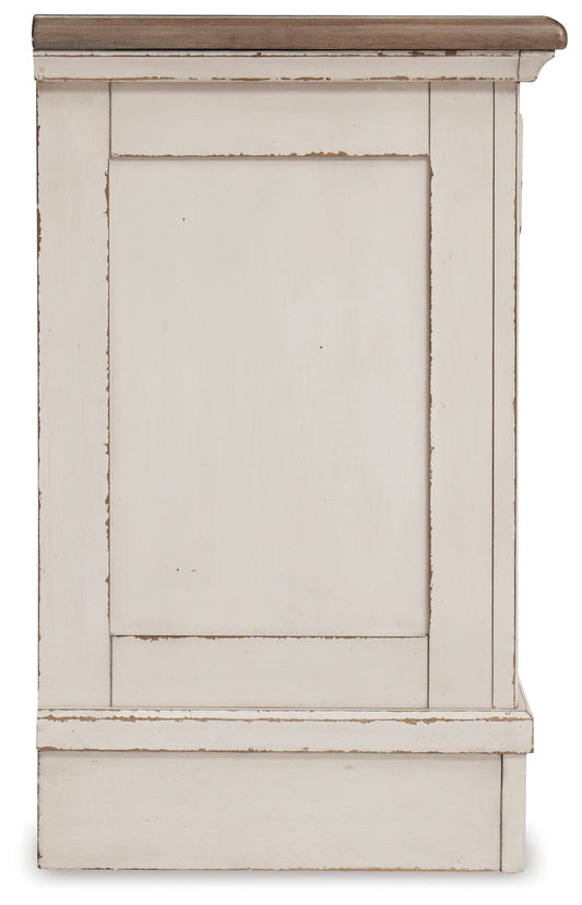 Cama Queen con paneles tapizados, tocador, espejo y mesita de noche Realyn