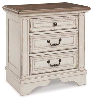 Cama Queen Realyn con paneles tapizados, cómoda y dos mesitas de noche