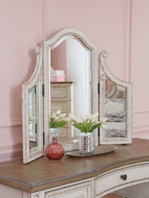 Cama King con paneles Realyn, tocador, espejo, cómoda, tocador y mesita de noche