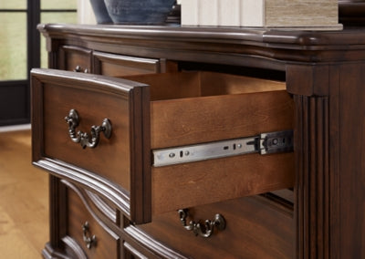 Lavinton Queen Poster Bed, Dresser, Mirror and Nightstand