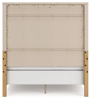 Rencott Queen Upholstered Bed, Dresser and Mirror