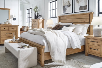 Kristiland King Panel Bed