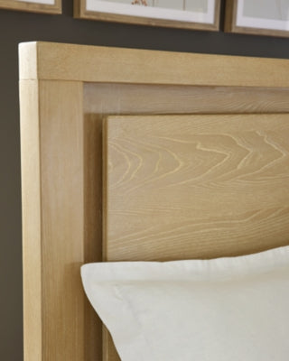 Whittgate Queen Panel Bed