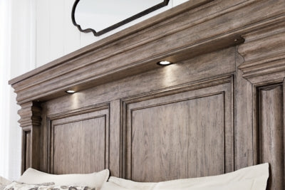 Cama con paneles Blairhurst California King
