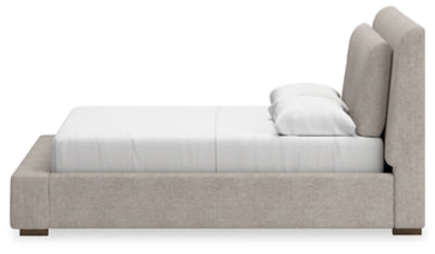 Cama tapizada Cabalynn Queen, tocador y espejo