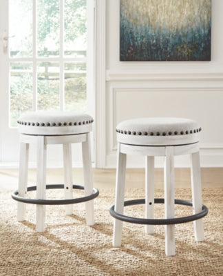 Mesa de comedor de altura de mostrador Valebeck y 4 taburetes