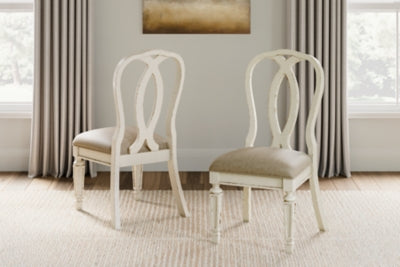 Realyn Dining Chair (Set of 2)