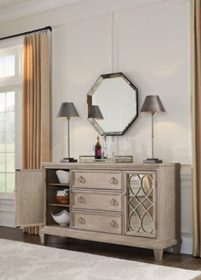 Jorlaina Dining Server