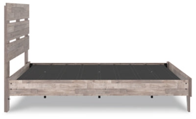 Cama Queen con plataforma y paneles Neilsville
