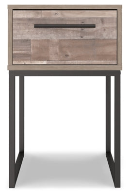 Neilsville Queen Platform Bed, Dresser, Chest and 2 Nightstands