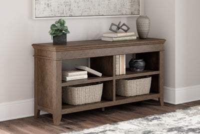 Janismore Credenza