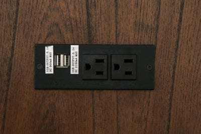 Mesa auxiliar auxiliar Treytown Chairside