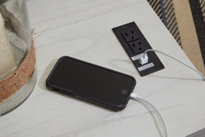 Mesa auxiliar auxiliar Treytown Chairside