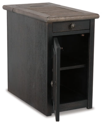 Mesa auxiliar Tyler Creek con puerto USB y enchufes
