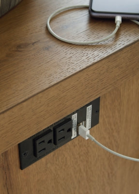 Mesa auxiliar auxiliar Brinstead