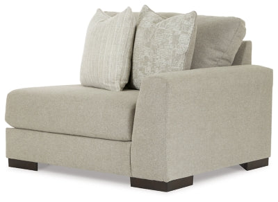 Lyndeboro 7-Piece Sectional
