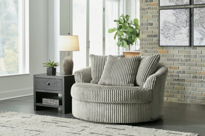 Lindyn 2-Piece Sectional Sofa and Oversized Swivel Accent Chair