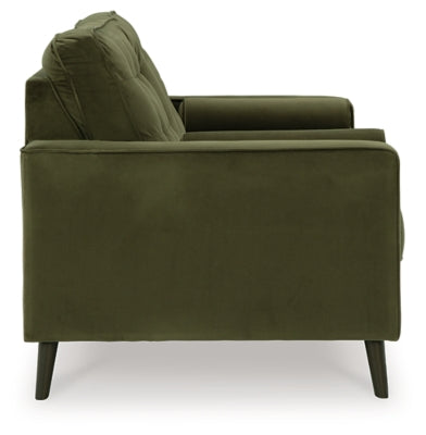 Reveon Lakes Sofa and Loveseat