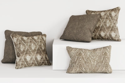Alesandra Sofa