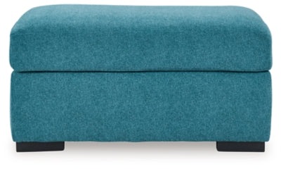 Keerwick Queen Sofa Sleeper, Loveseat and Ottoman
