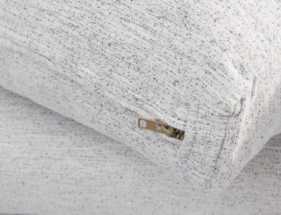 Belvoir Loveseat