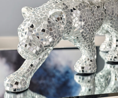 Escultura de pantera de Drice
