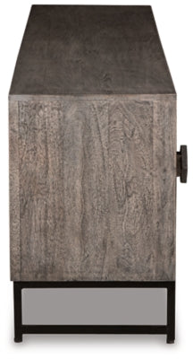 Gabinete de acento Treybrook