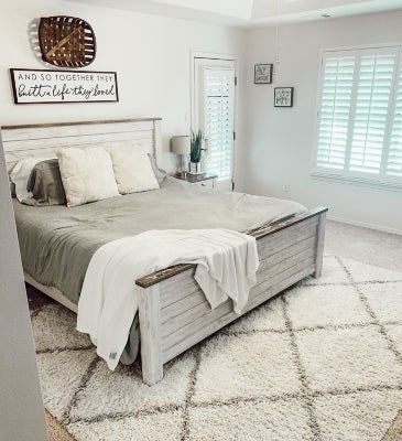 Cama Willowton Queen con paneles