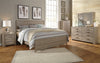 Cama King con paneles Culverbach, tocador, espejo, cómoda y mesita de noche