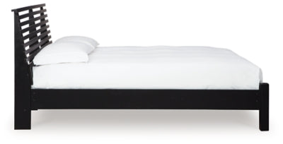 Cama con paneles de láminas Danziar King