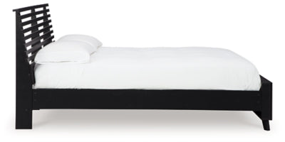 Danziar King Slat Panel Bed