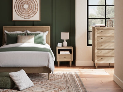 Cama Queen con paneles Cielden