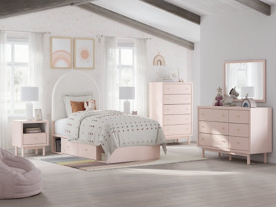 Wistenpine Chest of Drawers
