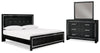 Cama tapizada Kaydell King con paneles, tocador y espejo