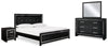 Cama tapizada Kaydell King con paneles, tocador, espejo y mesita de noche