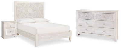 Cama Paxberry con paneles completos, cómoda y mesita de noche